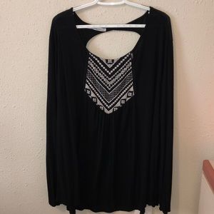 Plus Size Blouse with Tribal Print Embroidery